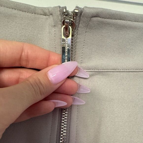 Maniere De Voir Gray and Black Pants Size 8 - Picture 4 of 8